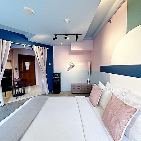 Youre At - The Majesty Apartment Bandung Exteriör bild