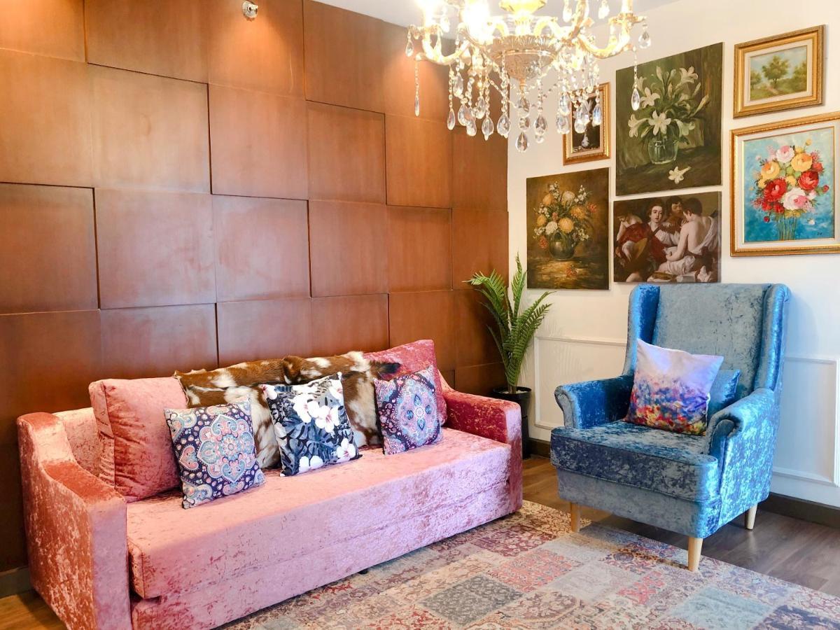 Youre At - The Majesty Apartment Bandung Exteriör bild
