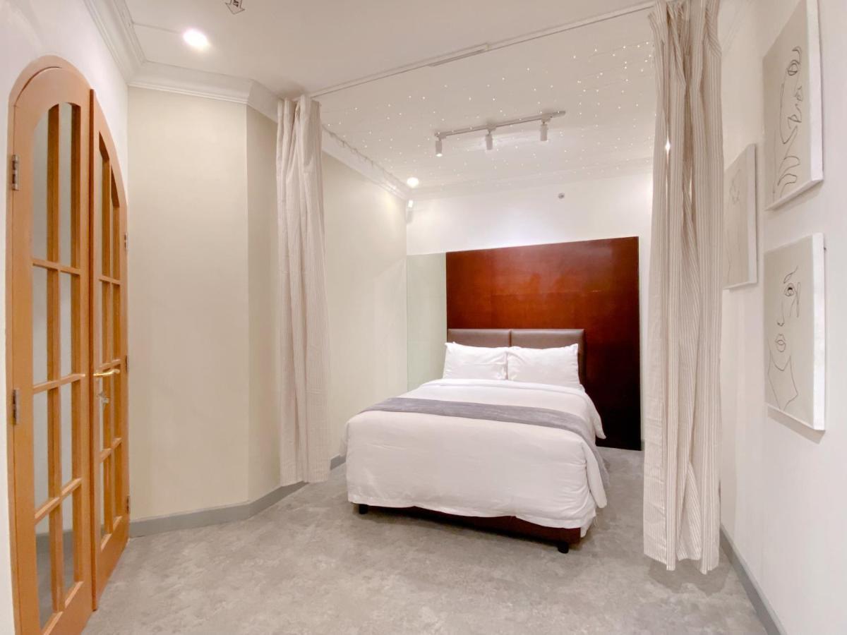 Youre At - The Majesty Apartment Bandung Exteriör bild